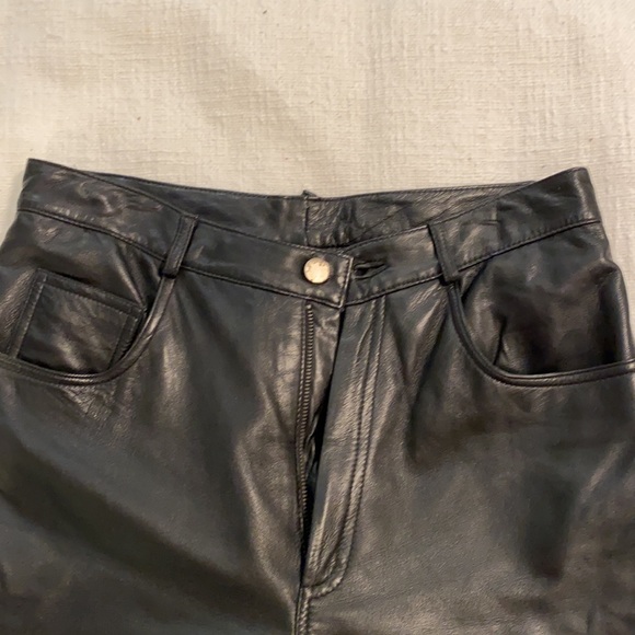 Leather pants, womens size 8, black - Picture 8 of 9
